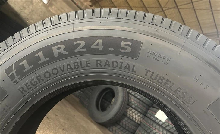 11R24.5 Duel Block Drive Tire 18PR